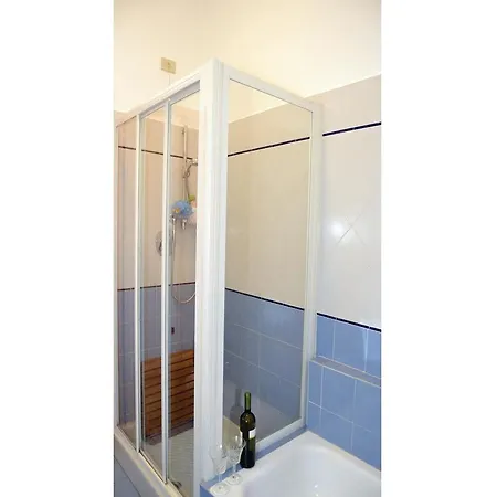 Three-bedroom -ge- 05 Appartement